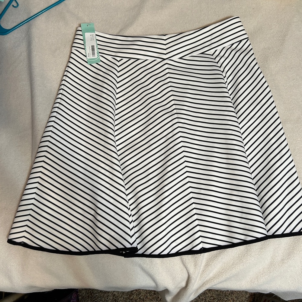 NWT womens size XL swing skirt
